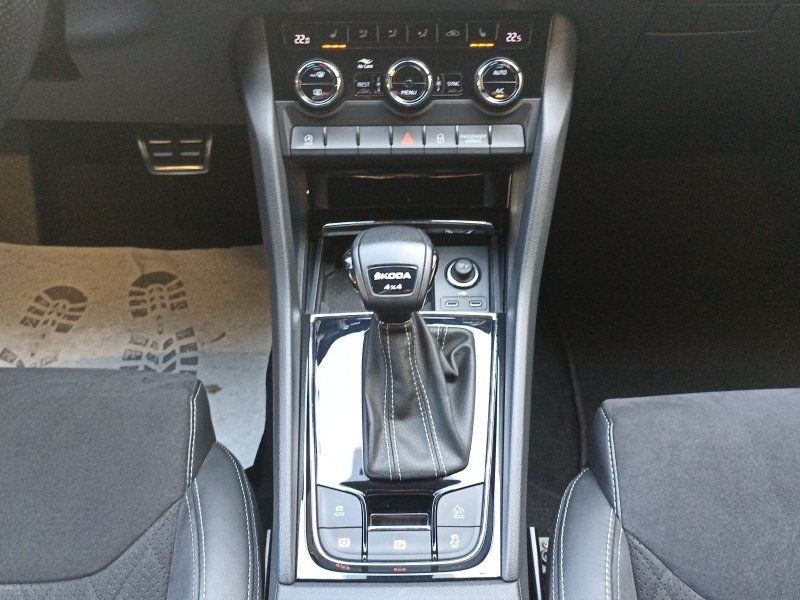 Fahrzeugansicht 12 Fahrzeugabbildung SKODA Kodiaq 2.0 TDI Sportline 4x4 DSG