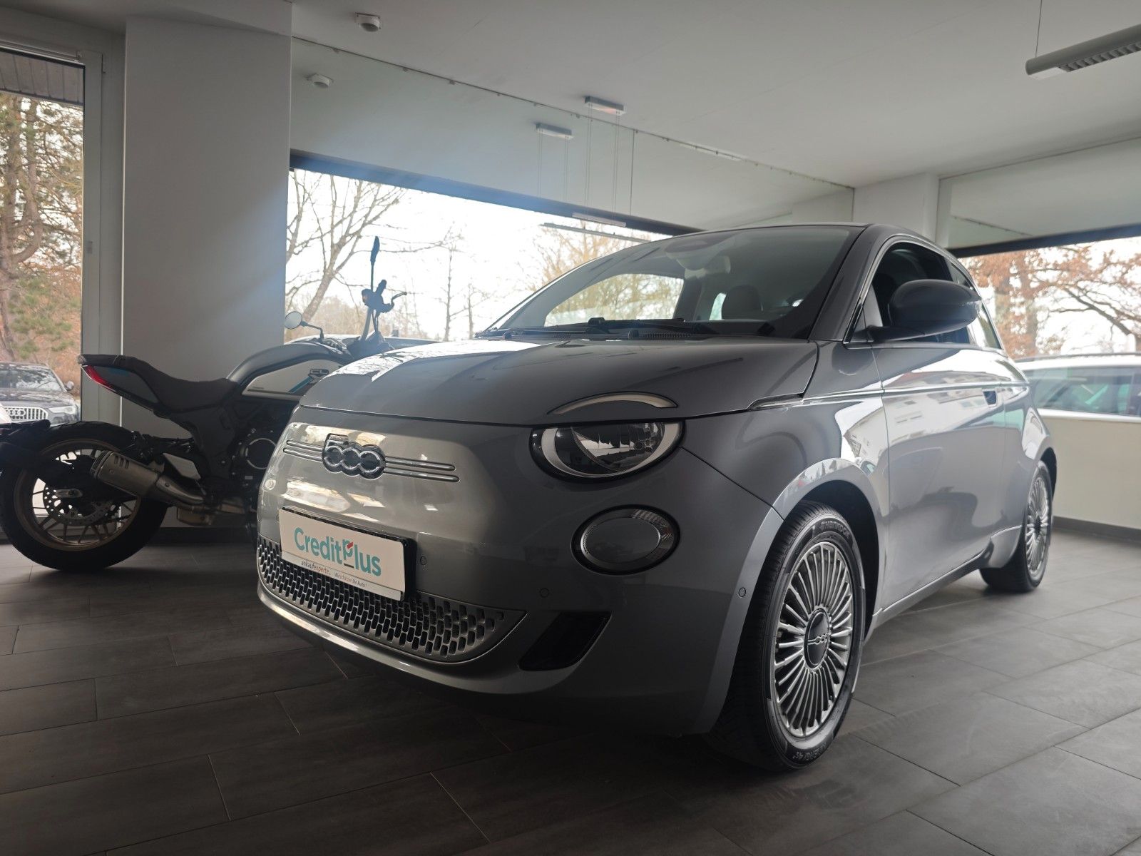 Fiat 500e 42 Style Comfort PDC RFK SHZ imagem 3