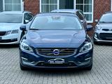 Volvo V60 Kombi Summum*SHZ*LEDER*NAVI*KAMERA - Volvo V60: Summum
