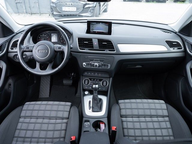 Q3 TFSI sport LED+RFK+NAVI