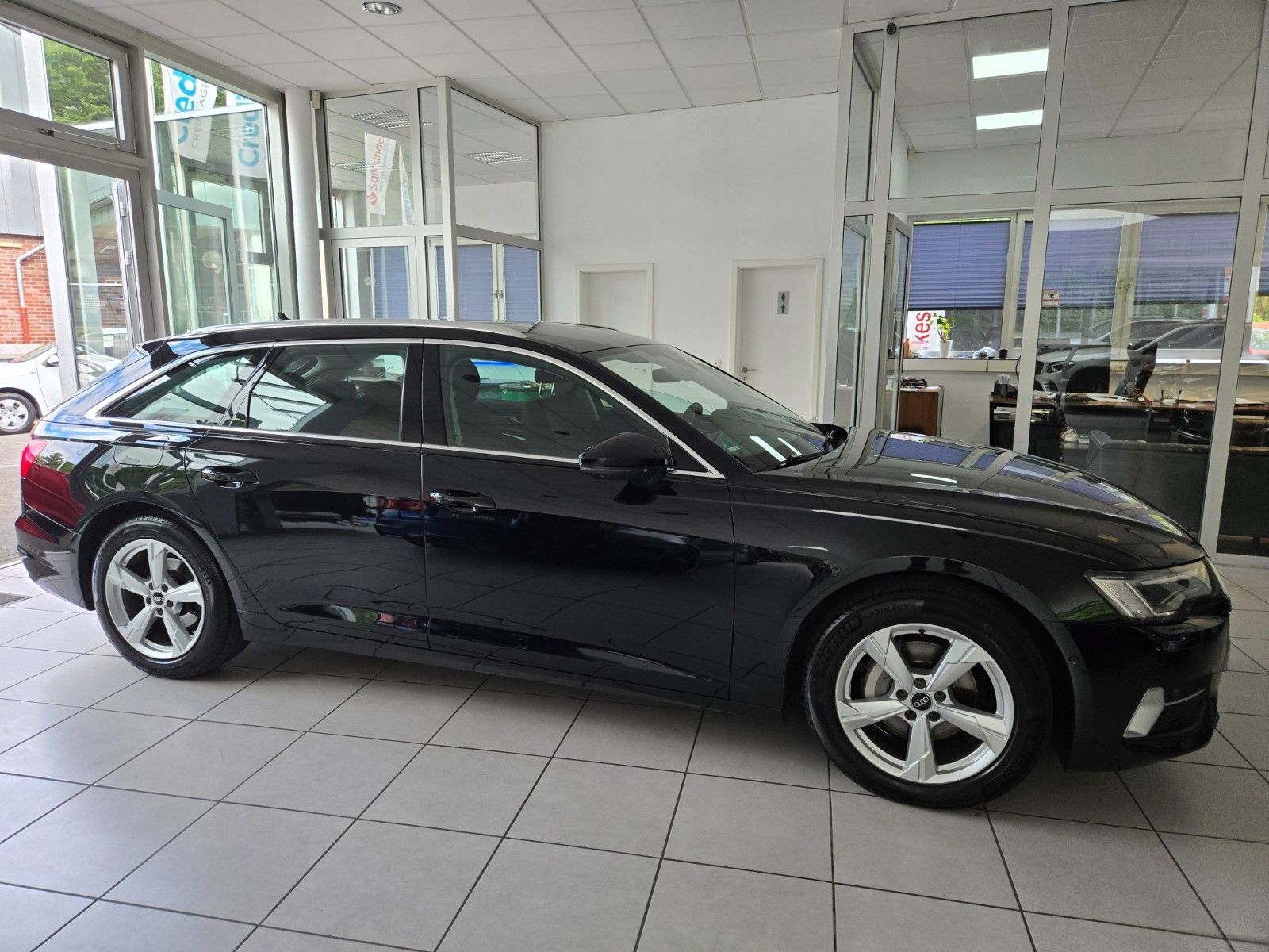 Fahrzeugabbildung Audi A6 Avant 40 TDI sport