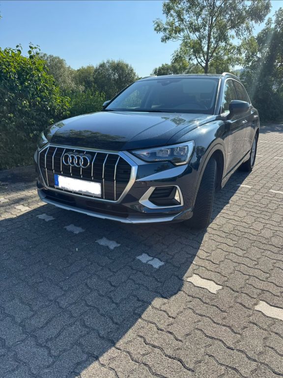 Image of Audi Q3