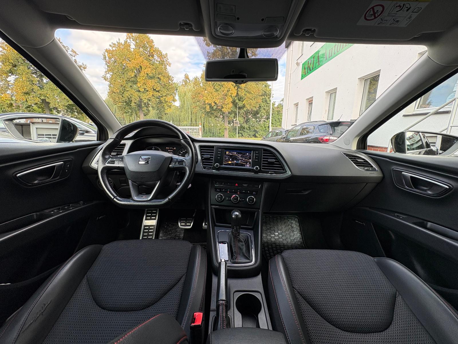 Seat Leon 2015 — photo 19