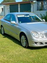 Mercedes-Benz 220