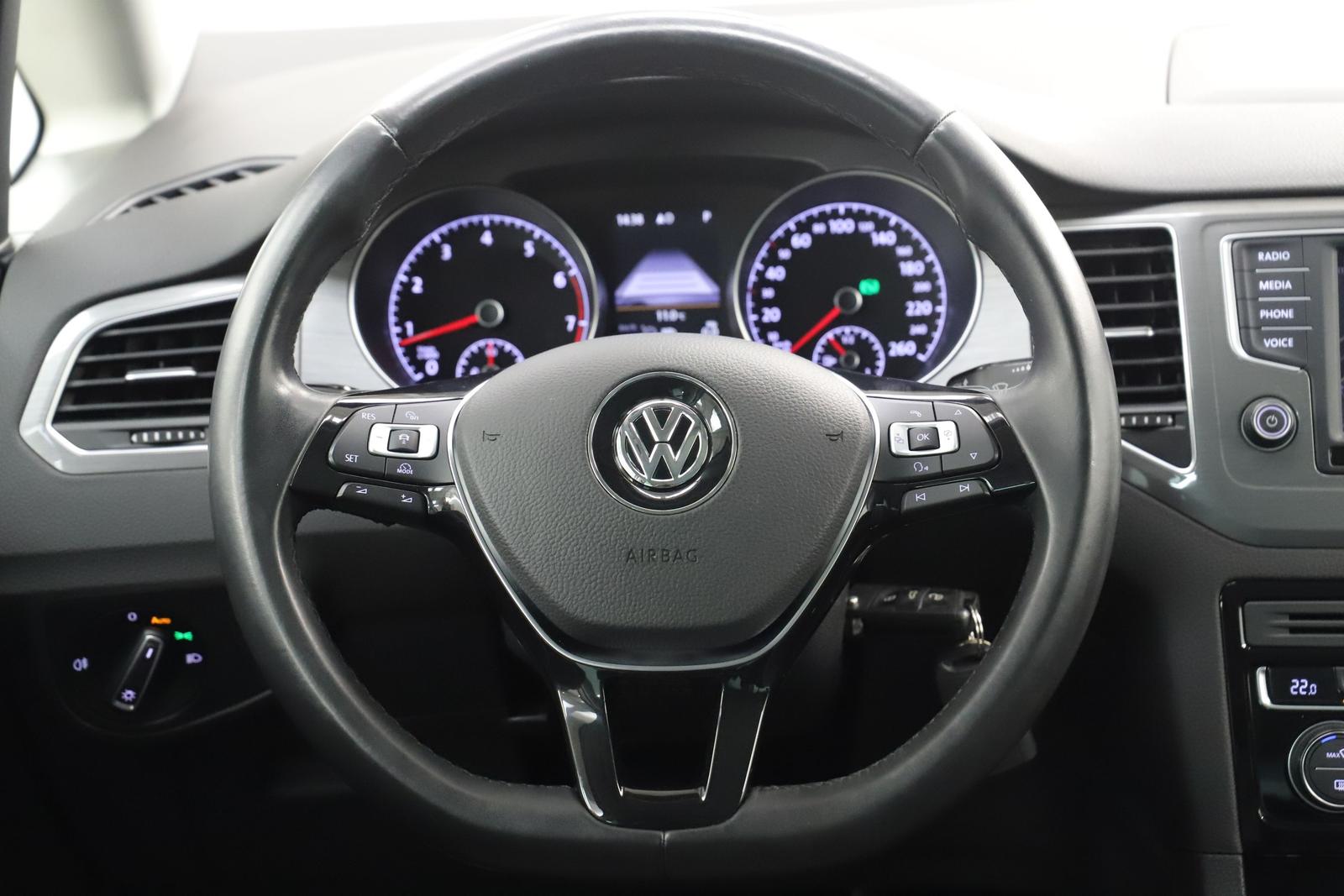 Volkswagen Golf 7 Sportsvan 1.4TSI 125PS DSG R Line Pano 1H