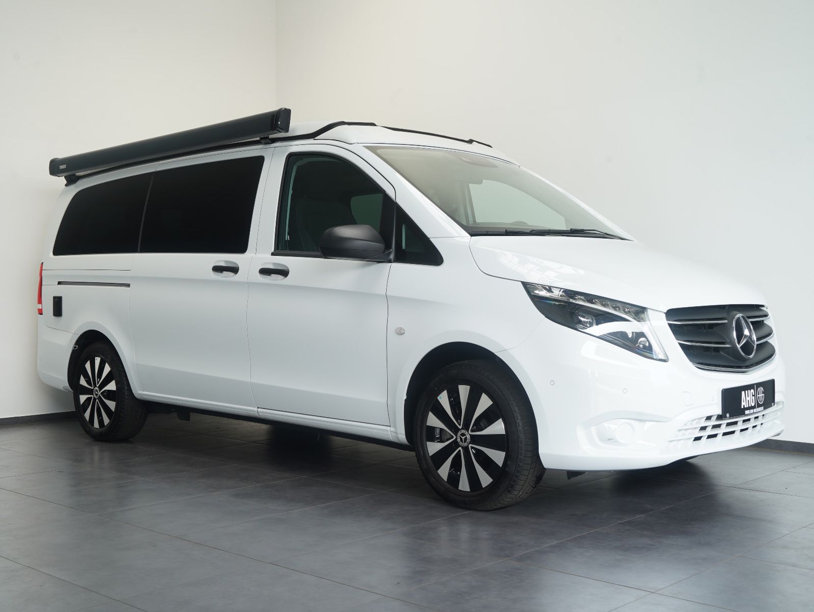 Fahrzeugabbildung Mercedes-Benz Vito Tourer 119 CDI Pro 4x4 lang PÖSSL VANSTAR