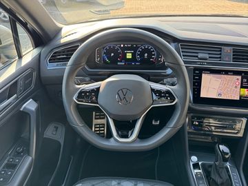 Volkswagen Tiguan Alls. R-Line 2,0l TSI 245PS 7-Gang-DSG