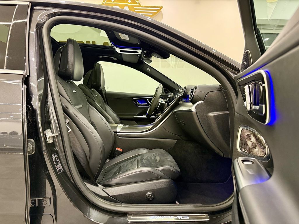 Mercedes-Benz C 63 AMG - Bild 25