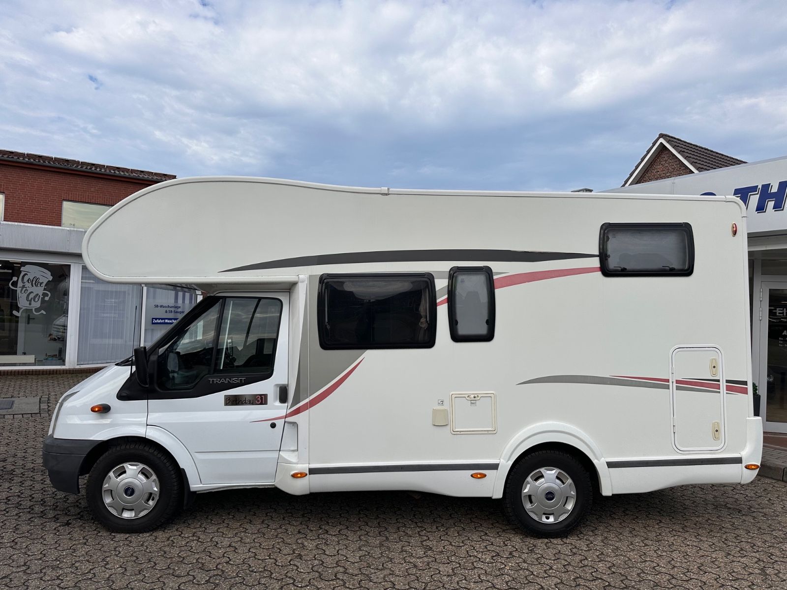 Fahrzeugabbildung Challenger Birthday 31 M14 140CH Transit WC/AHK