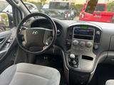 Hyundai H-1 Travel 8-SITZER|KLIMA|STANDHZ| 2x SCHIEBETÜR - gebrauchte Hyundai H-1 aus dem Jahr 2009