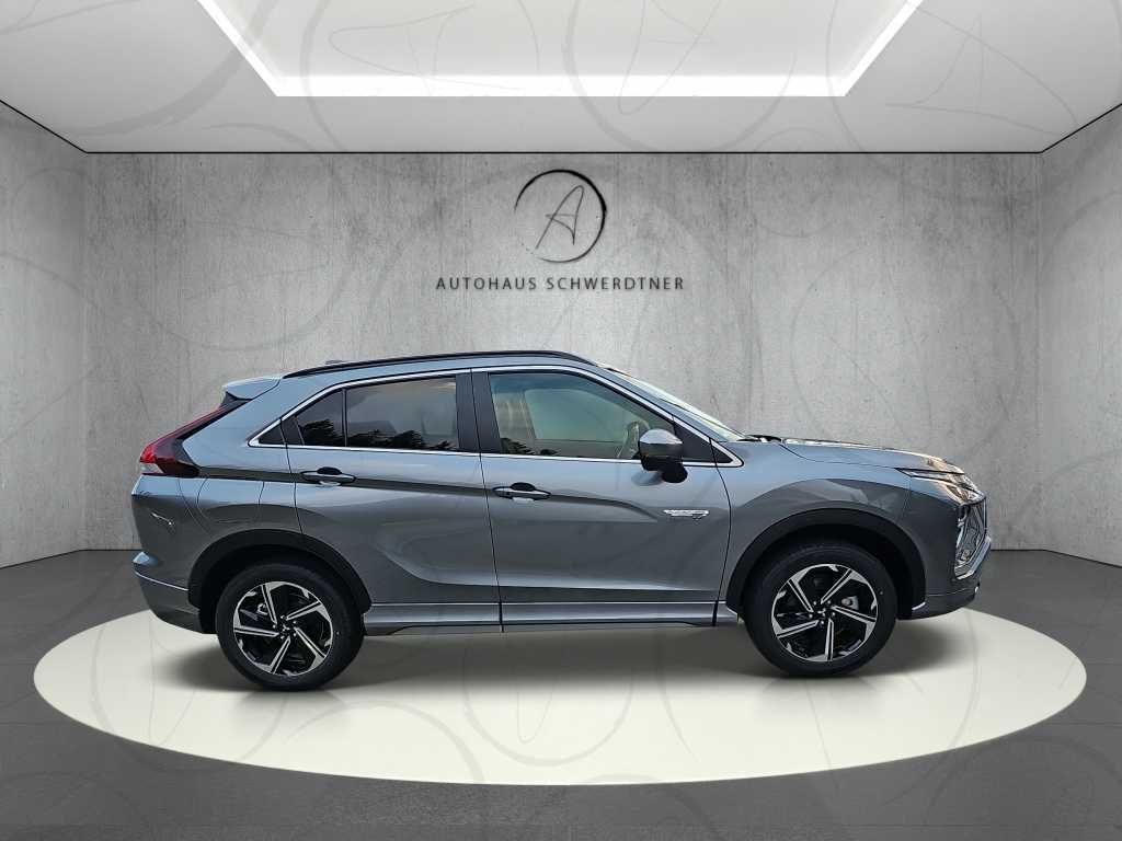 Fahrzeugabbildung Mitsubishi Eclipse Cross Plug-in Hybrid 2.4 Select 4WD