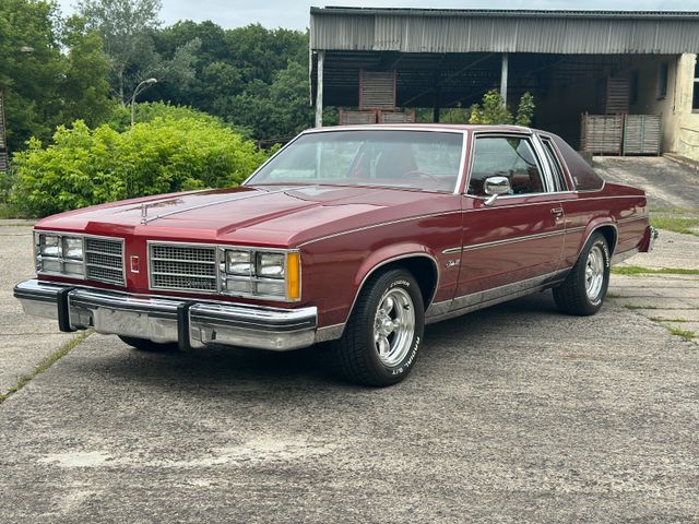 Oldsmobile Delta 88 Royale Coupè 403 V8 3-Speed Automatic