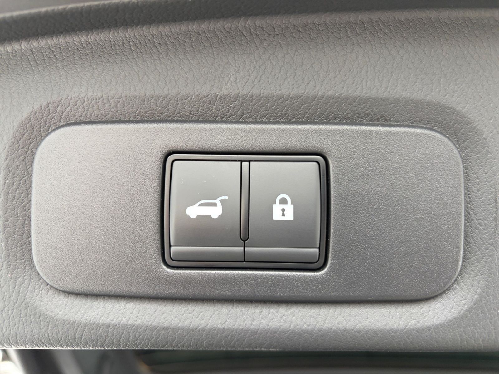 Fahrzeugabbildung Nissan Qashqai 1.3 DIG-T MHEV N-Connecta*NAVI*KAMERA*SH