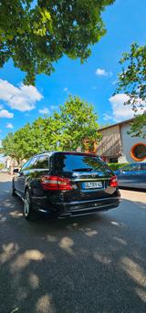 Mercedes-Benz E 350 CDI 4MATIC T BlueEFF. - Mercedes-Benz E 350 Gebrauchtwagen in Köln