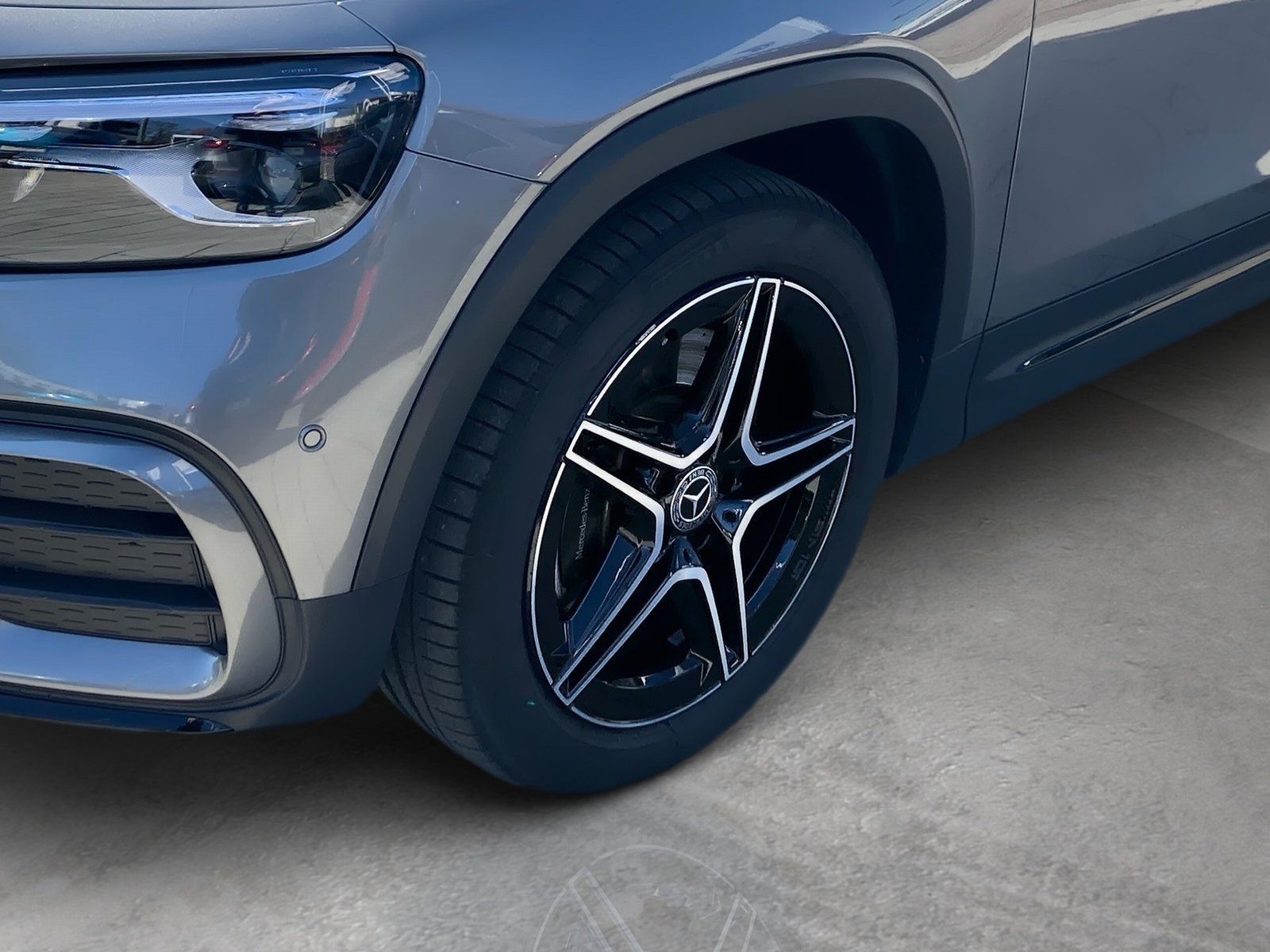 Fahrzeugabbildung Mercedes-Benz GLB 220 d 4M AMG*AHK*STDHZG*Leder*Burmester*Beam