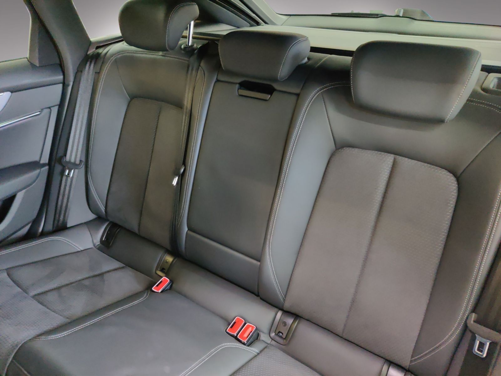 Audi S6 - Bild 14