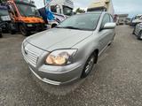 Toyota Avensis T25 2.0-l-D-4D - Toyota Avensis aus 2004 mit Diesel-Antrieb