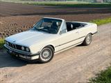 BMW E30 325i Cabrio VFL Crom Model Leder H... - BMW 325 aus 1987: Cabrio