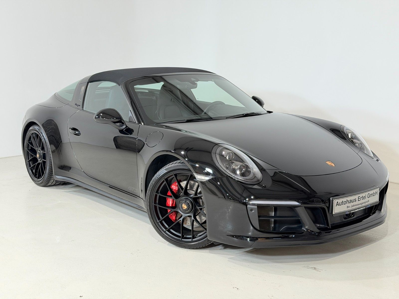 PORSCHE 991.2 Targa 4 GTS Traumhafter TOP-Zustand