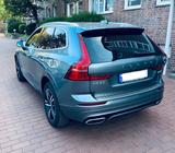 Volvo XC60 D4 AWD R Design - Volvo XC60 mit Diesel-Antrieb: Alcantara