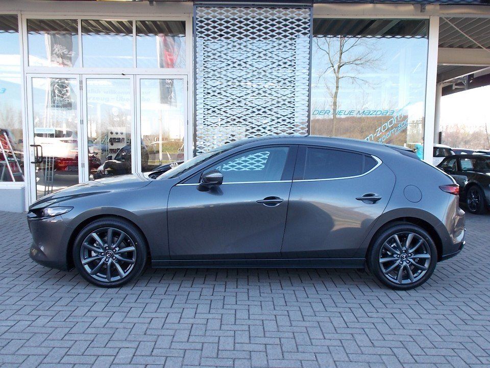 Fahrzeugabbildung Mazda 3 2025 M-Hybrid Centre-Line G-140 DESI NAVI ACAA