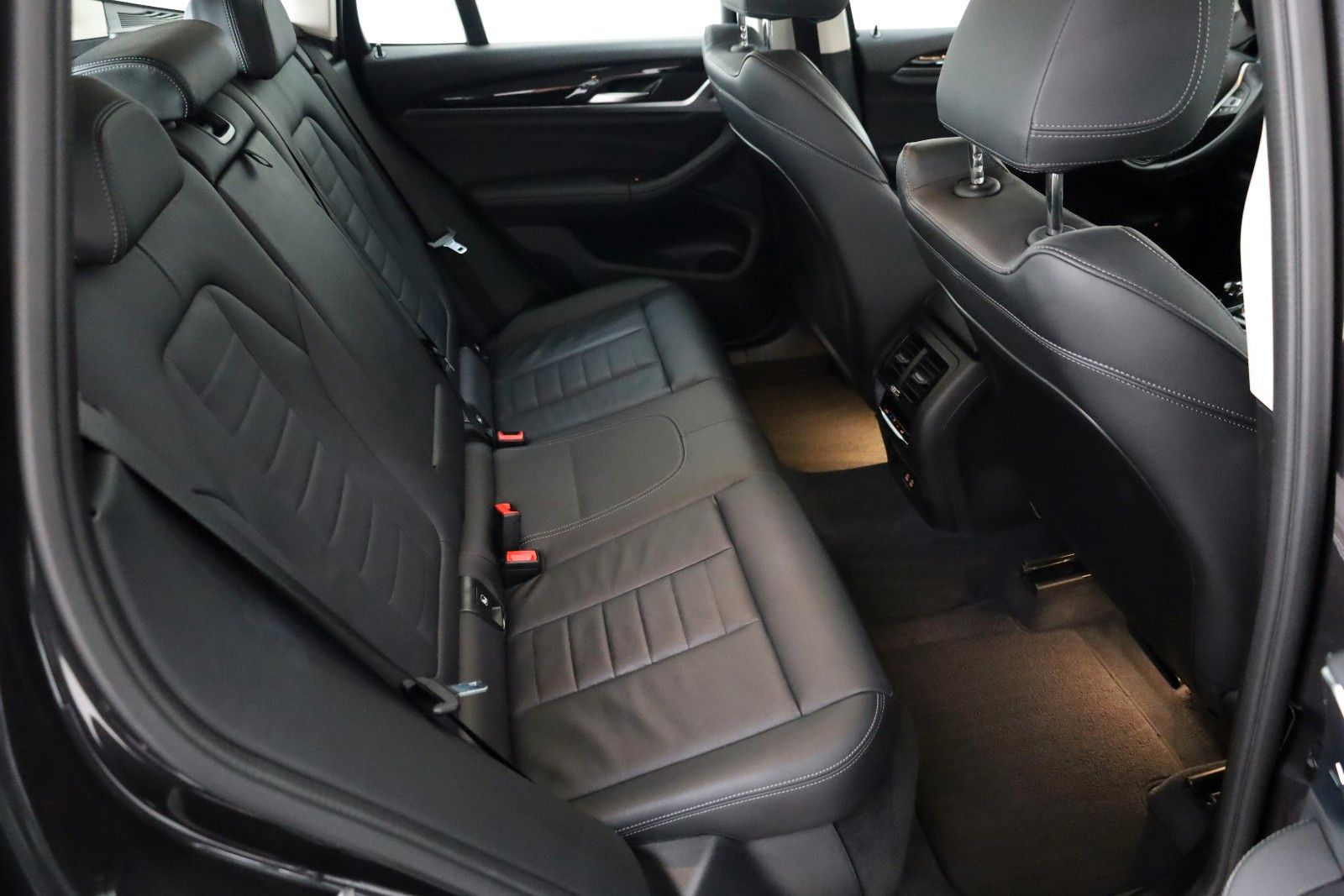 Fahrzeugabbildung BMW X3 xDrive 30e,Leder,Navi,LED,SH,360Kamera,AHK