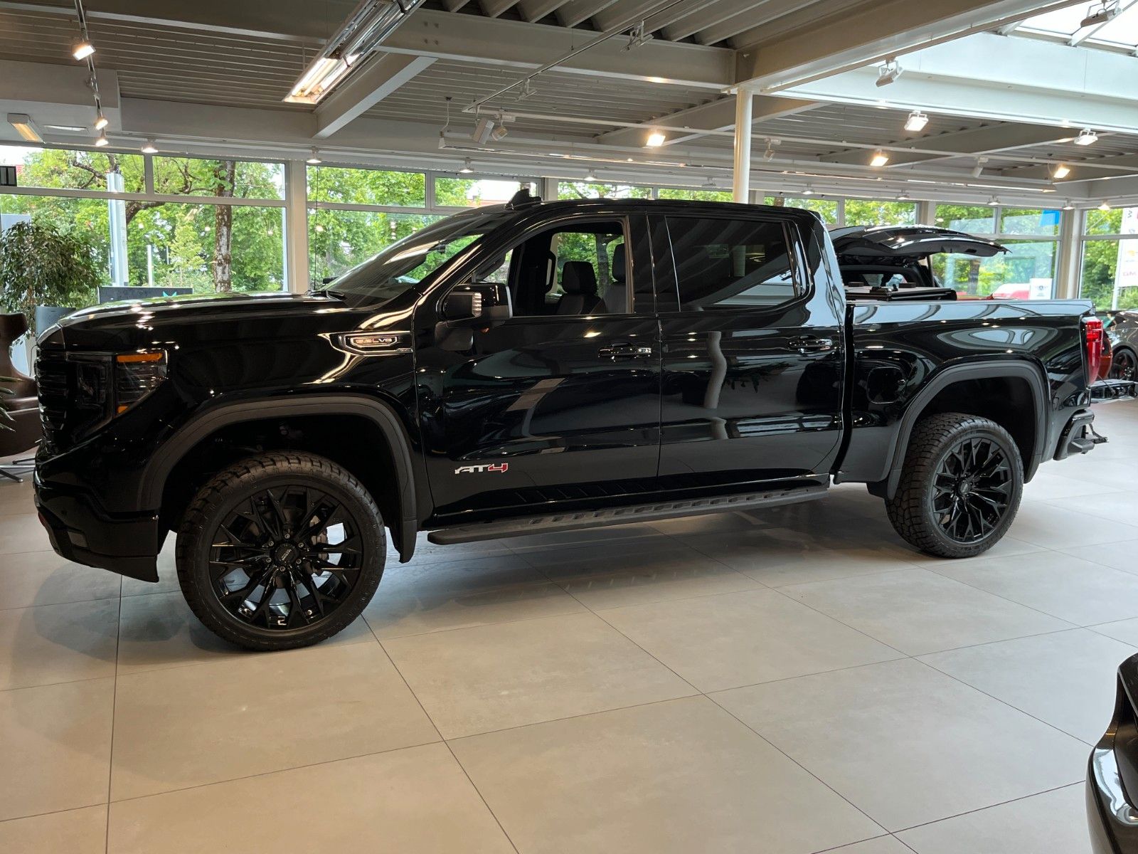 Fahrzeugabbildung GMC Sierra 1500 AT4 6.2*360°*AHK*22Zoll*HeadUp