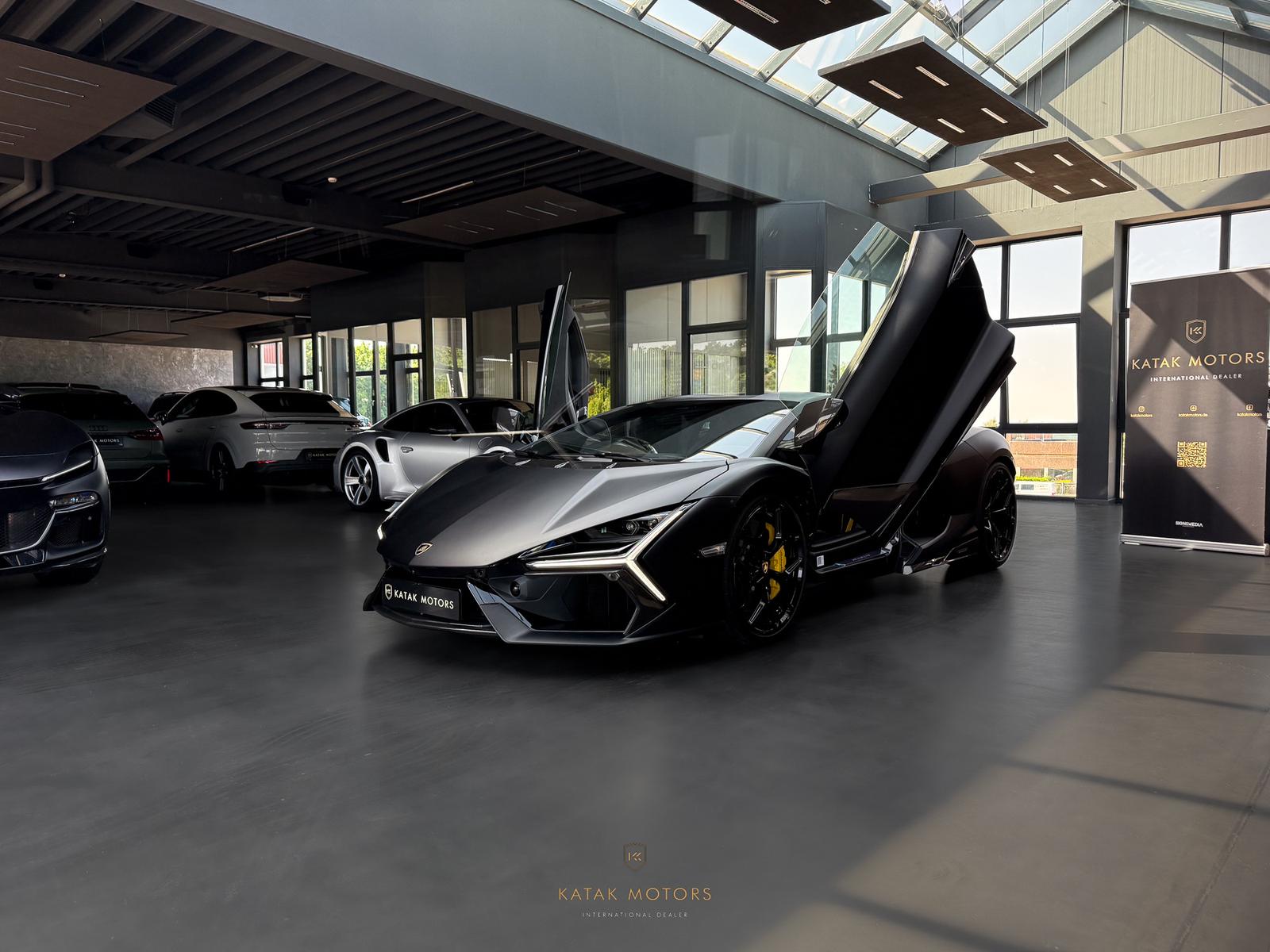 Lamborghini Revuelto V12/CARBON/SONUS/P.- DISPLAY/MATT/MY26