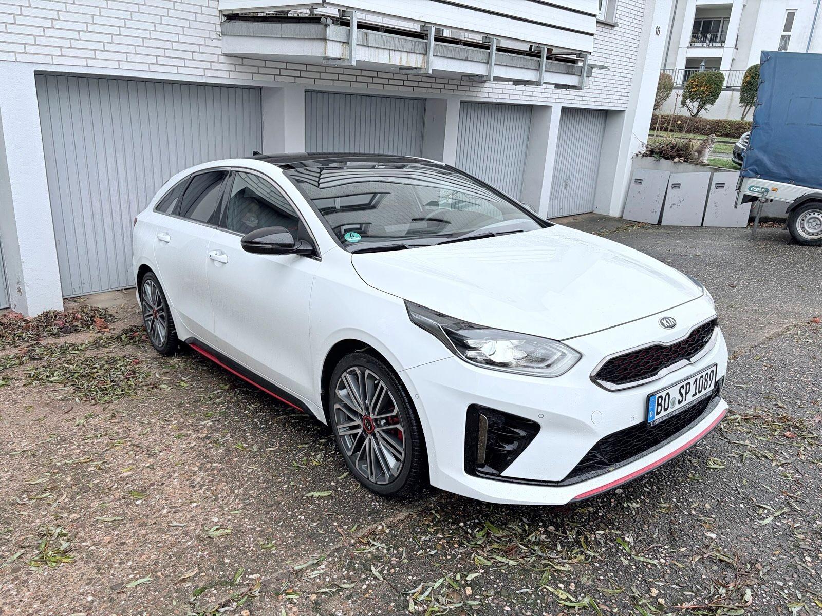 Kia Andere