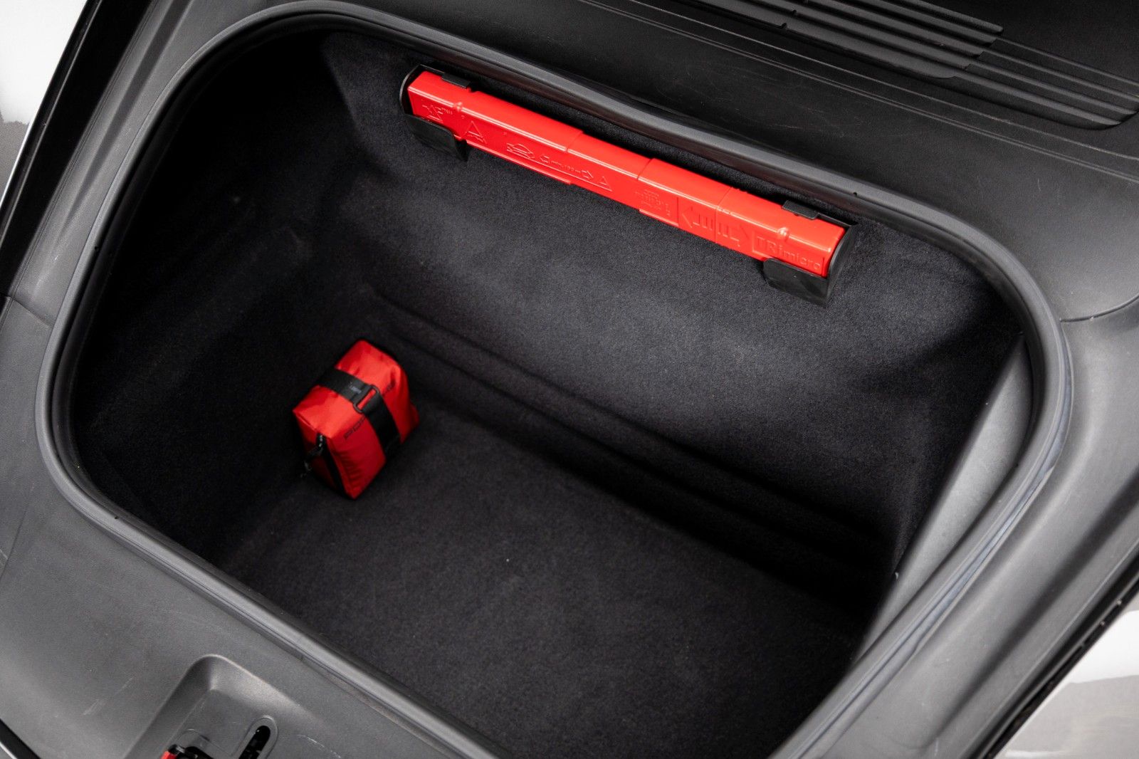 Fahrzeugabbildung Porsche 992 + 1. Hand + 16.050 km + Schiebedach + PDK