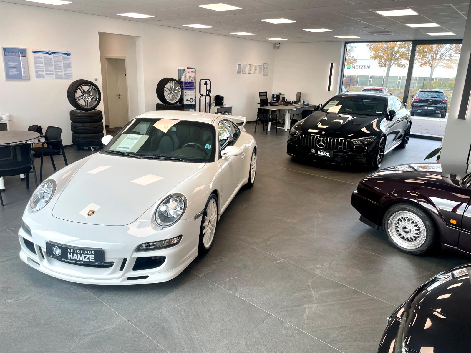 showroom-image-bottom