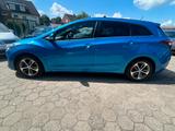 Hyundai i30 cw blue Passion - Hyundai i30: Blau, Cw
