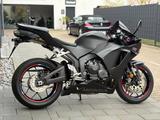 Honda CBR 600 RR *Neuwertig*Garantie*Zubehör* - HONDA CBR 600 RR