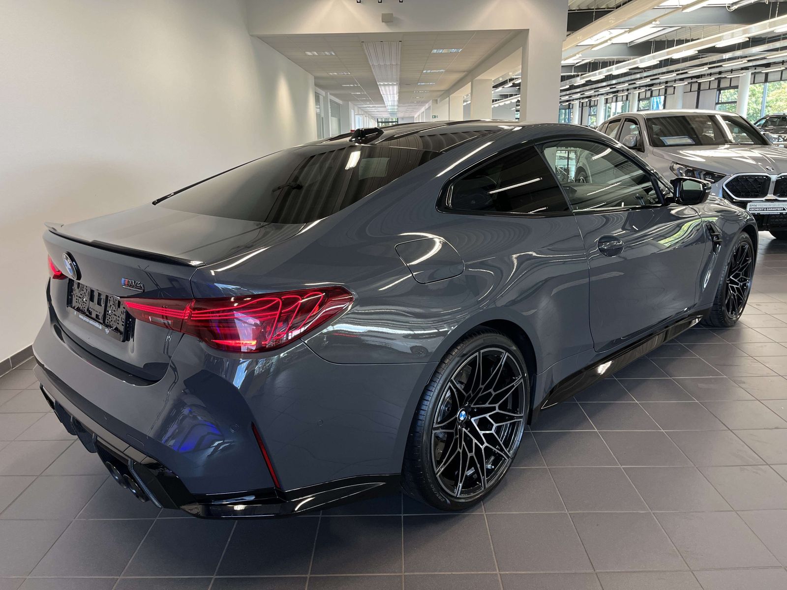 BMW M4 - Bild 3