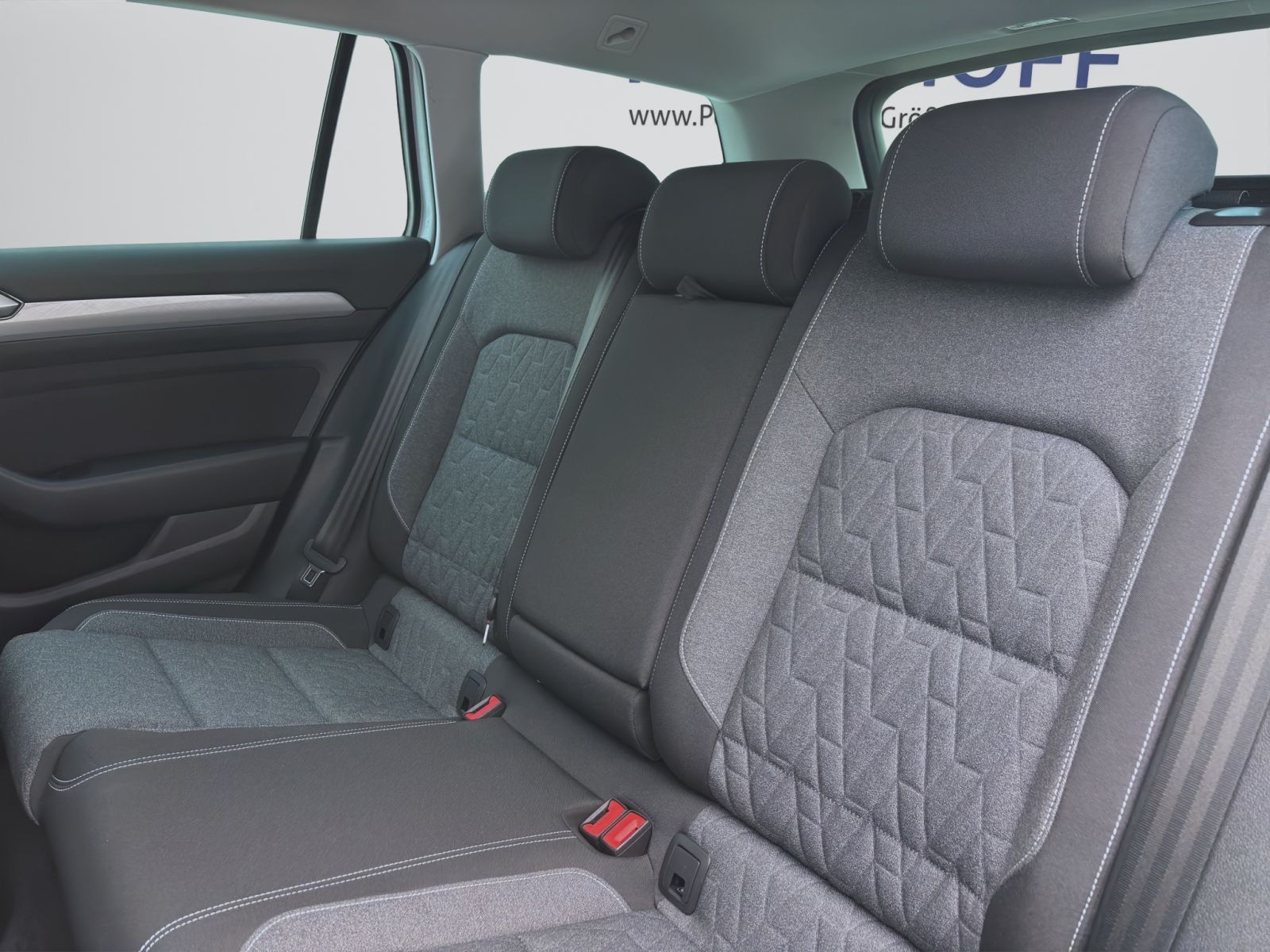 Volkswagen Passat Variant - Bild 16