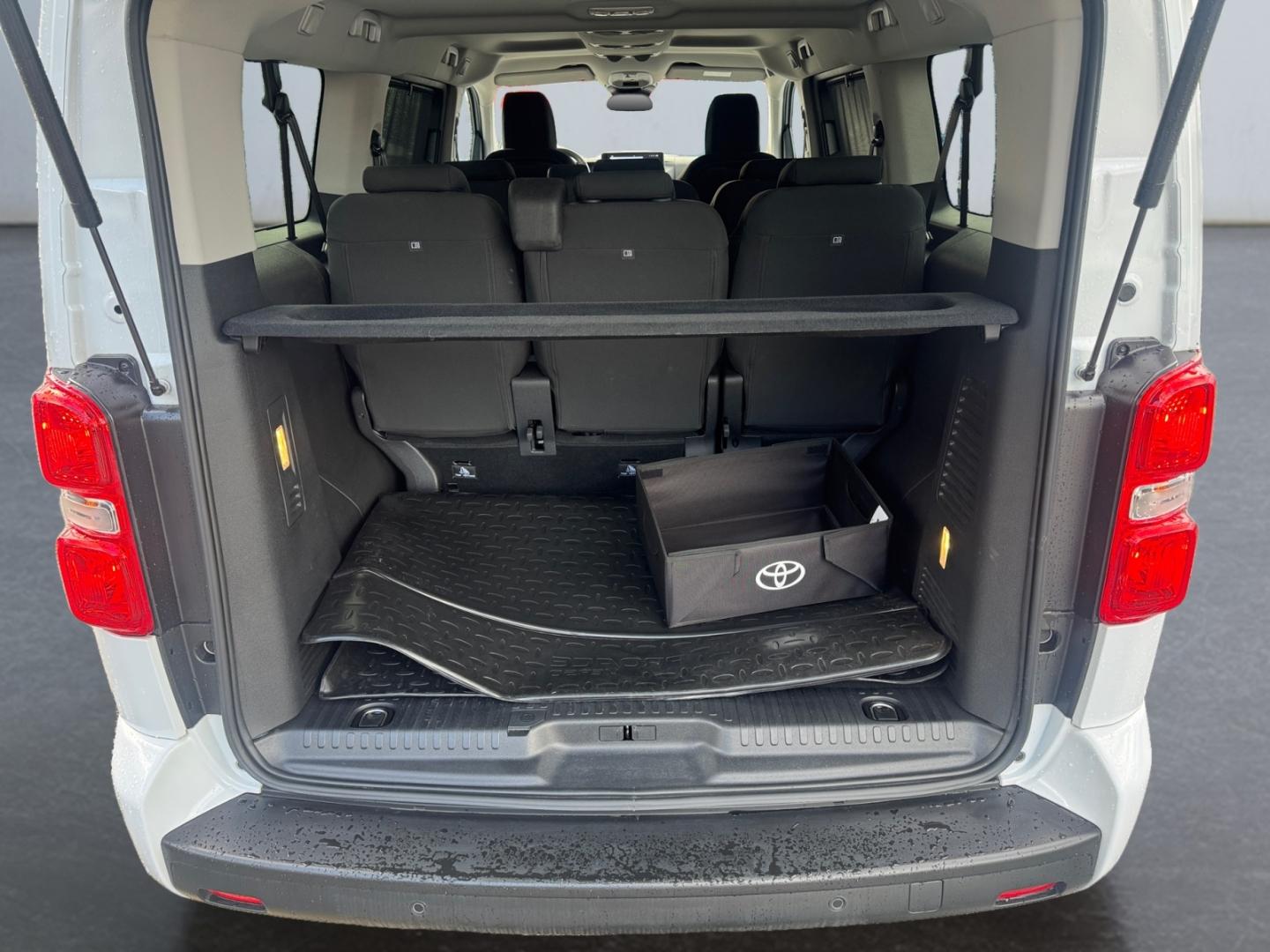 Toyota Proace Verso 2.0 D-4D L2 Team D *LED*ACC*CAM*Nav