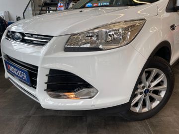 Ford Kuga Titanium EcoBoost *4x4*KAMERA*AHK*TOUCH*