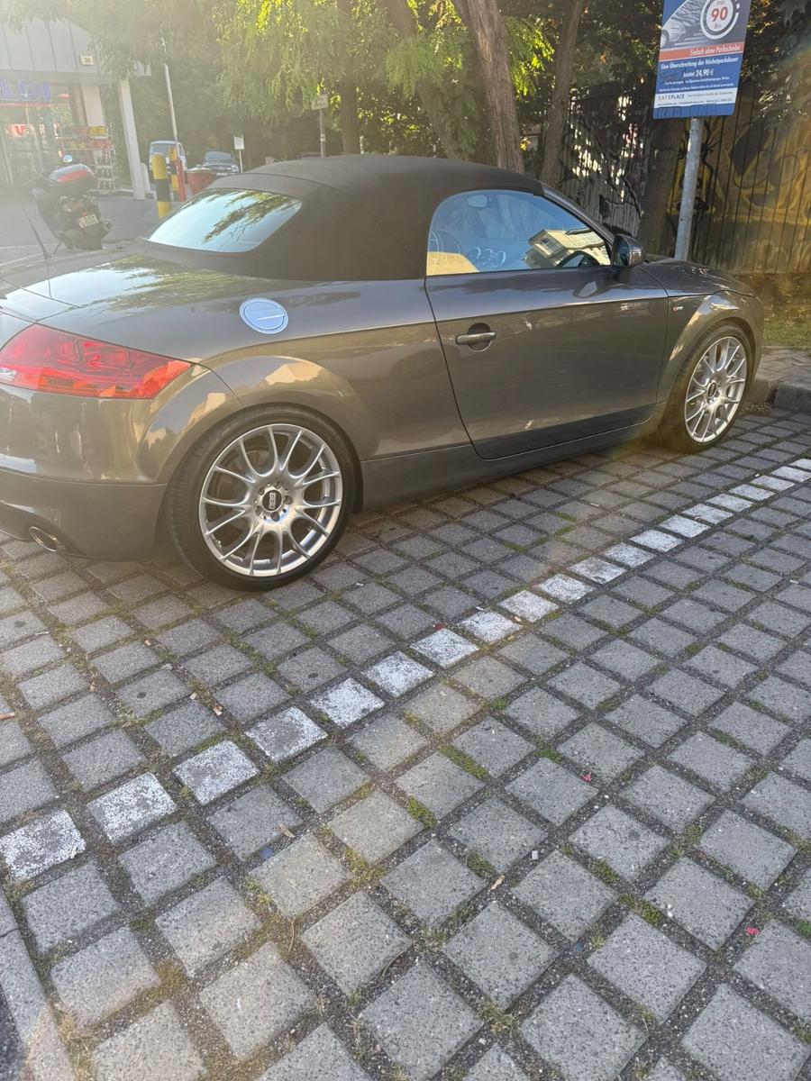 Audi TT Roadster 2.0 TFSI S-Line S-tronic -