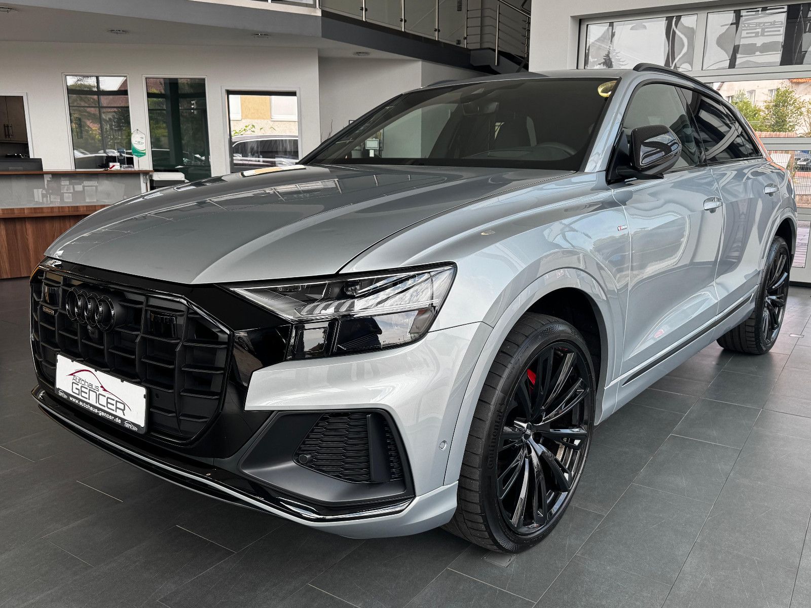 Audi Q8 quat. competition plus 3.0TDI "S-Line/Matrix"