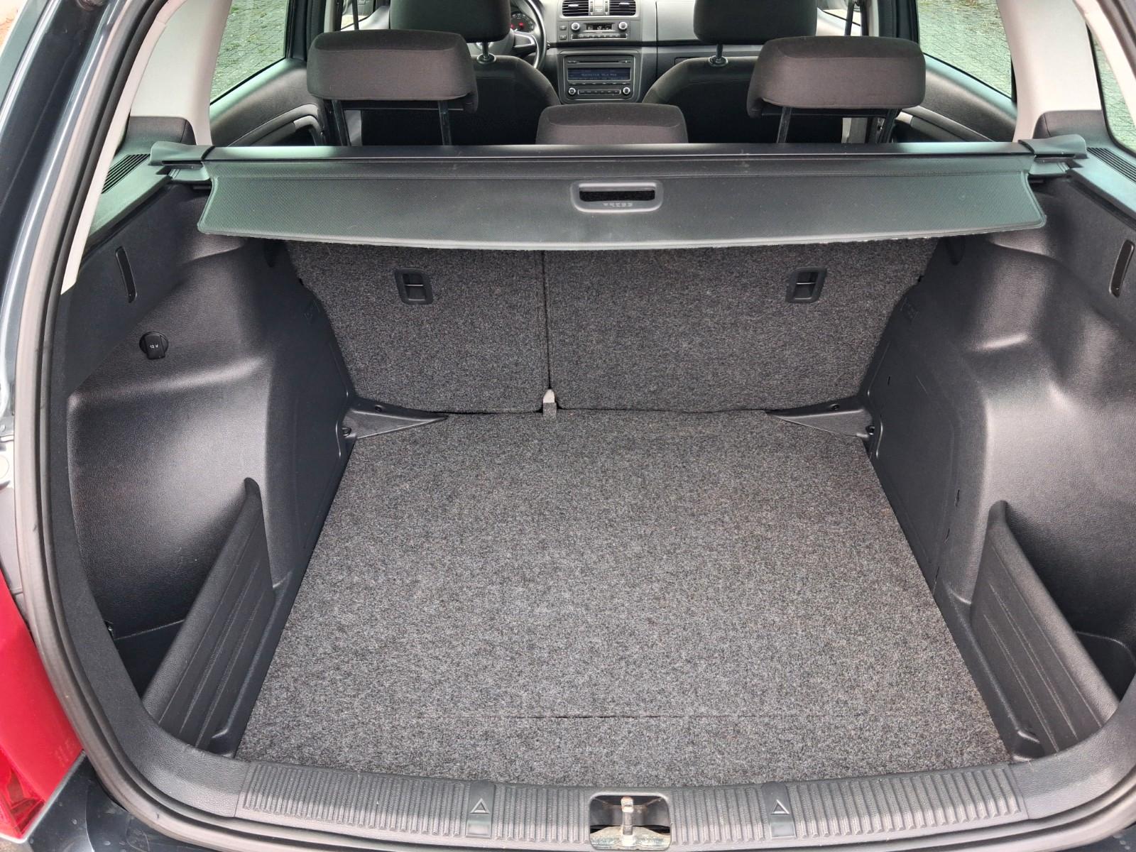 Skoda Fabia 2014 — photo 14