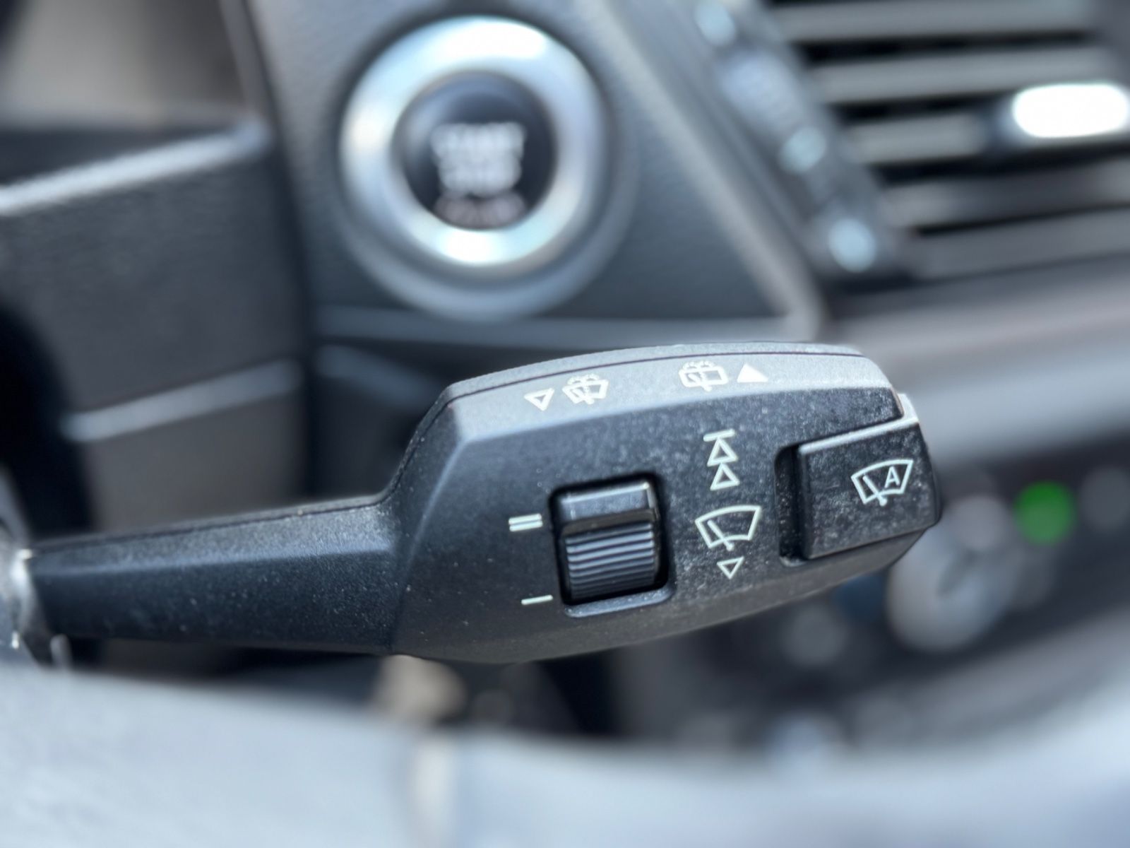 X1 18 i sDrive *Sitzheizung*Temp.*83tkm.*Xenon*