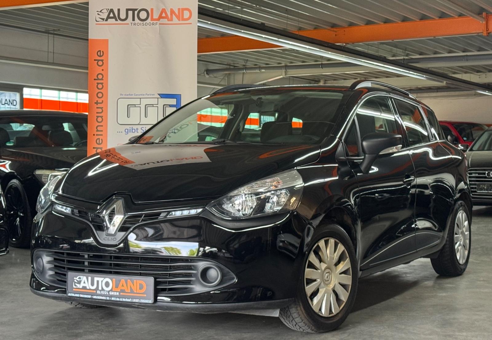 Renault Clio 2015 — rear view