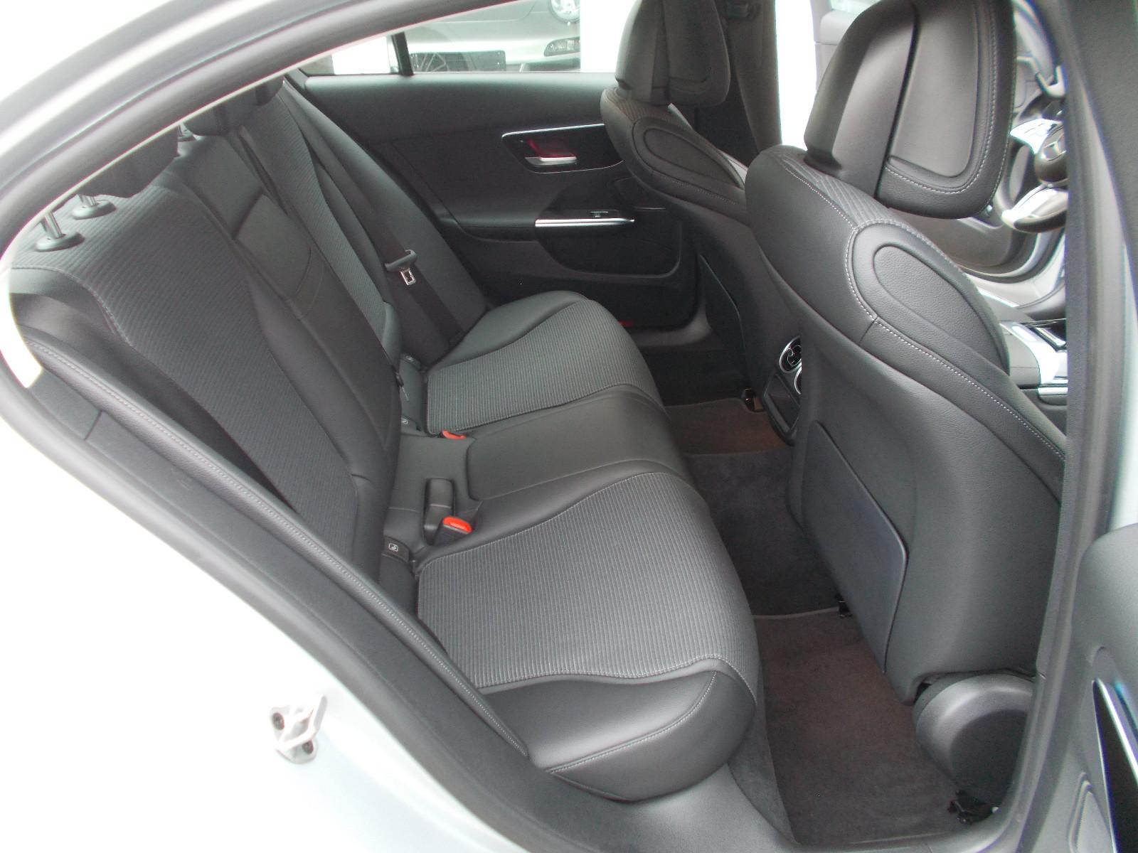 Mercedes-Benz C-Class C Limousine C 200, миниатюра 18