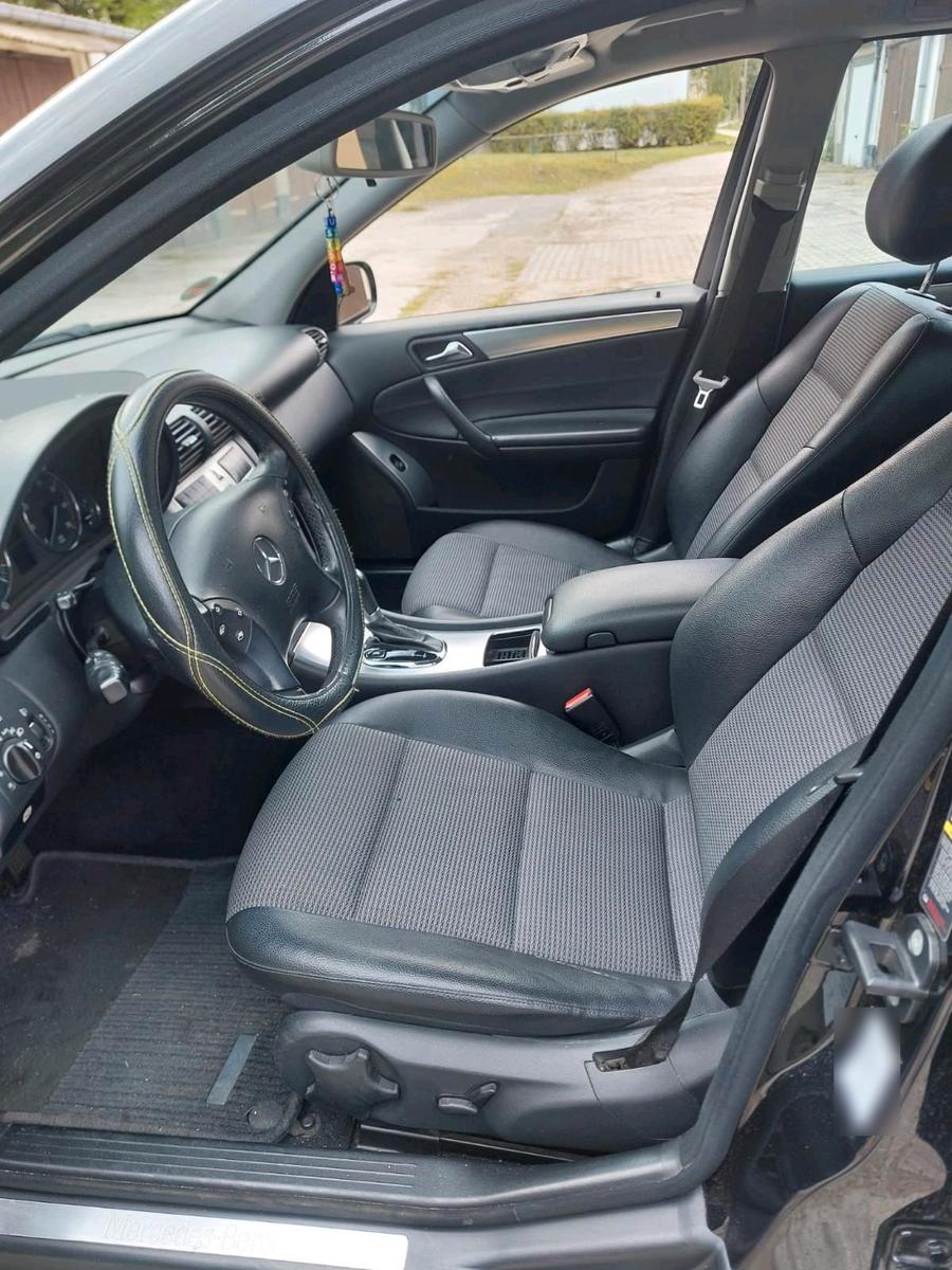 Mercedes-Benz C200 2004 — photo 5