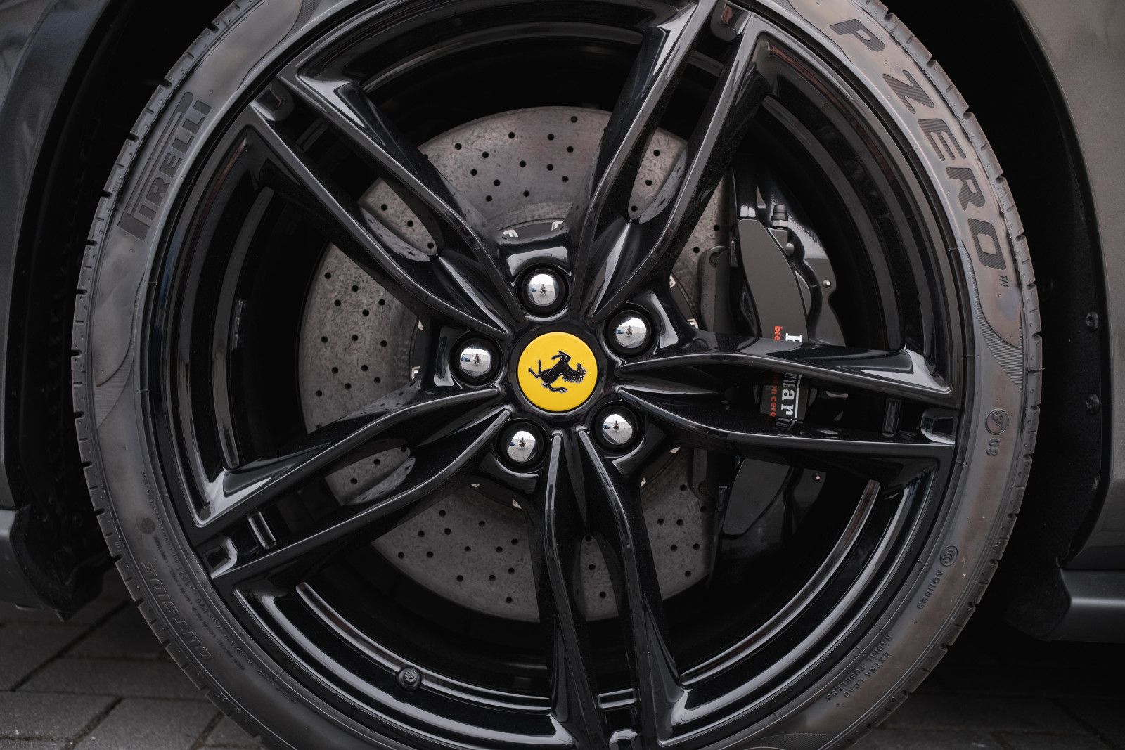 Fahrzeugabbildung Ferrari Roma Spider