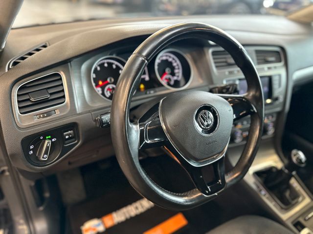 MYAUTOCENTER – Gebraucht- und Jahreswagen mit Werkstattservice in Pfaffenhofen Volkswagen Golf VII Lim. Comfortline BMT *Klima*TÜV*