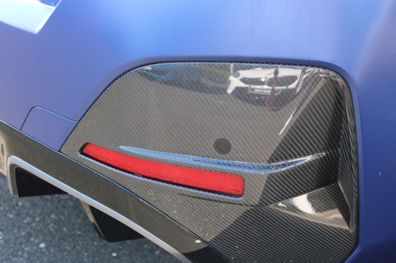 BMW i4 M50 Carbonpaket, Glasdach, AHK