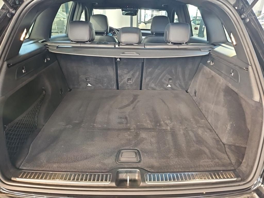 Fahrzeugabbildung Mercedes-Benz GLC 200 4M AHK Pano Navi LED SHZ Ambie. SpurH.