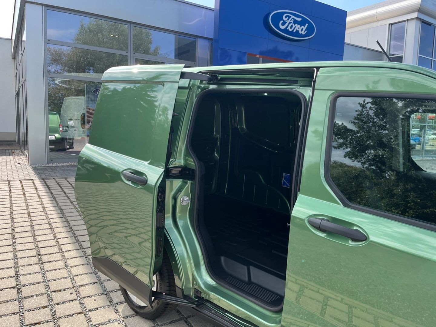 Ford Transit Courier - Bild 6