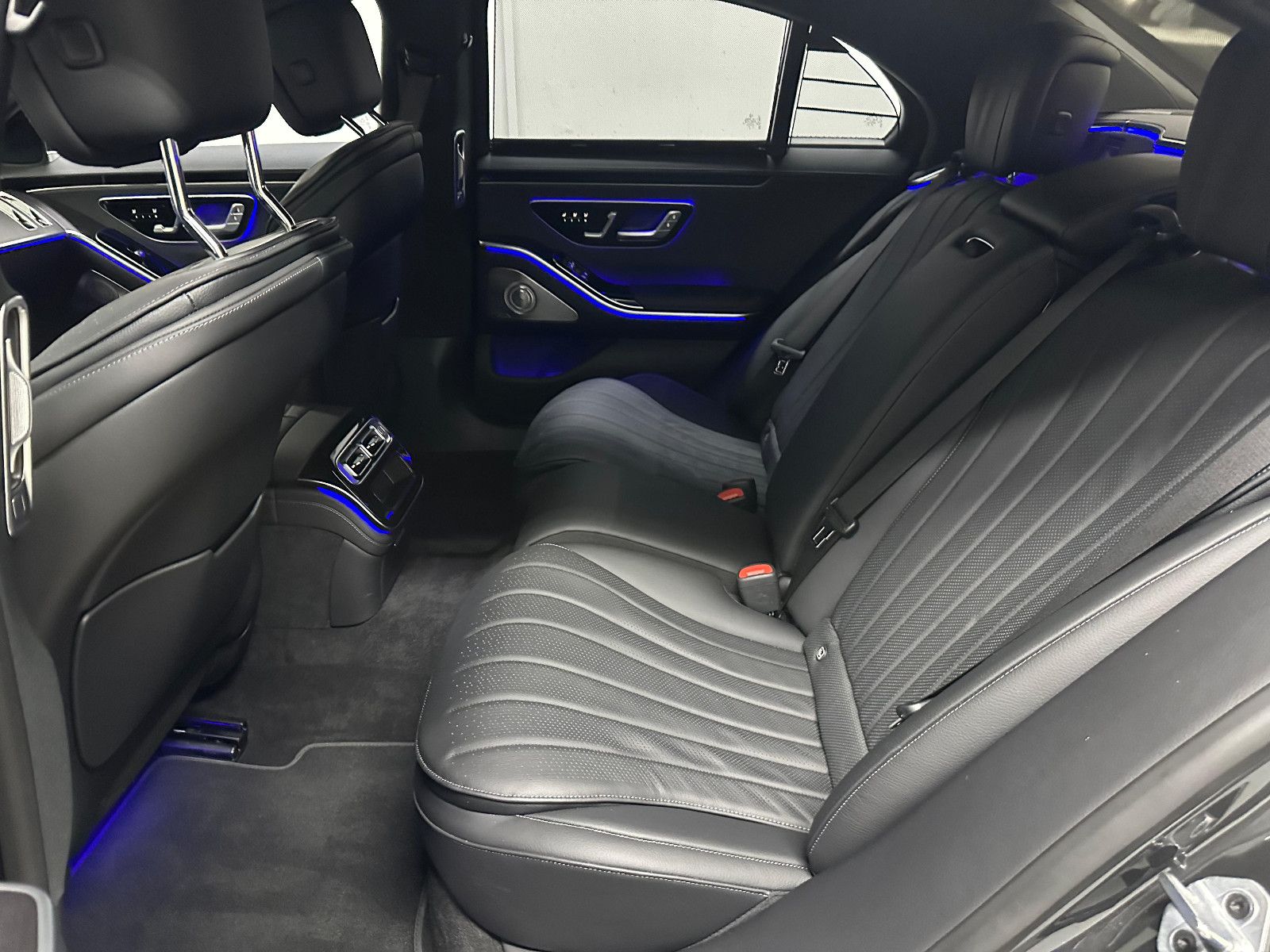 Fahrzeugabbildung Mercedes-Benz S 580 e *HEADUP*HA LENKUNG*SITZKLIMA*